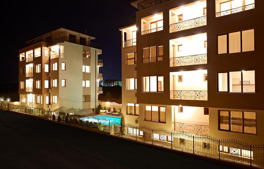 Stanny Court Aparthotel เนเซบาร์ ห้อง รูปภาพ