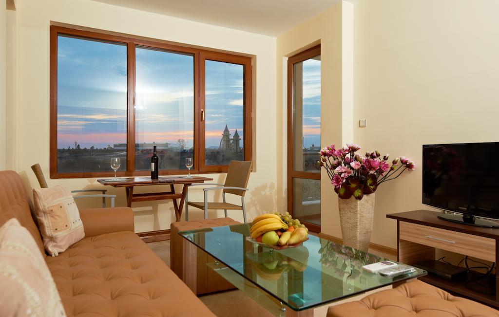 Stanny Court Aparthotel เนเซบาร์ ห้อง รูปภาพ