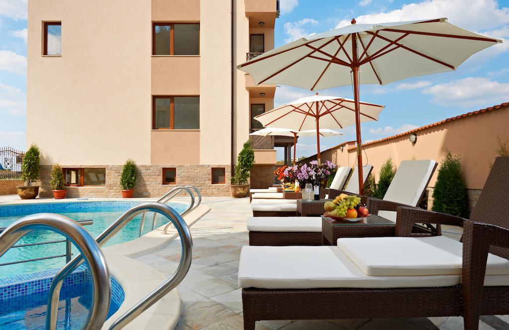 Stanny Court Aparthotel เนเซบาร์ ภายนอก รูปภาพ